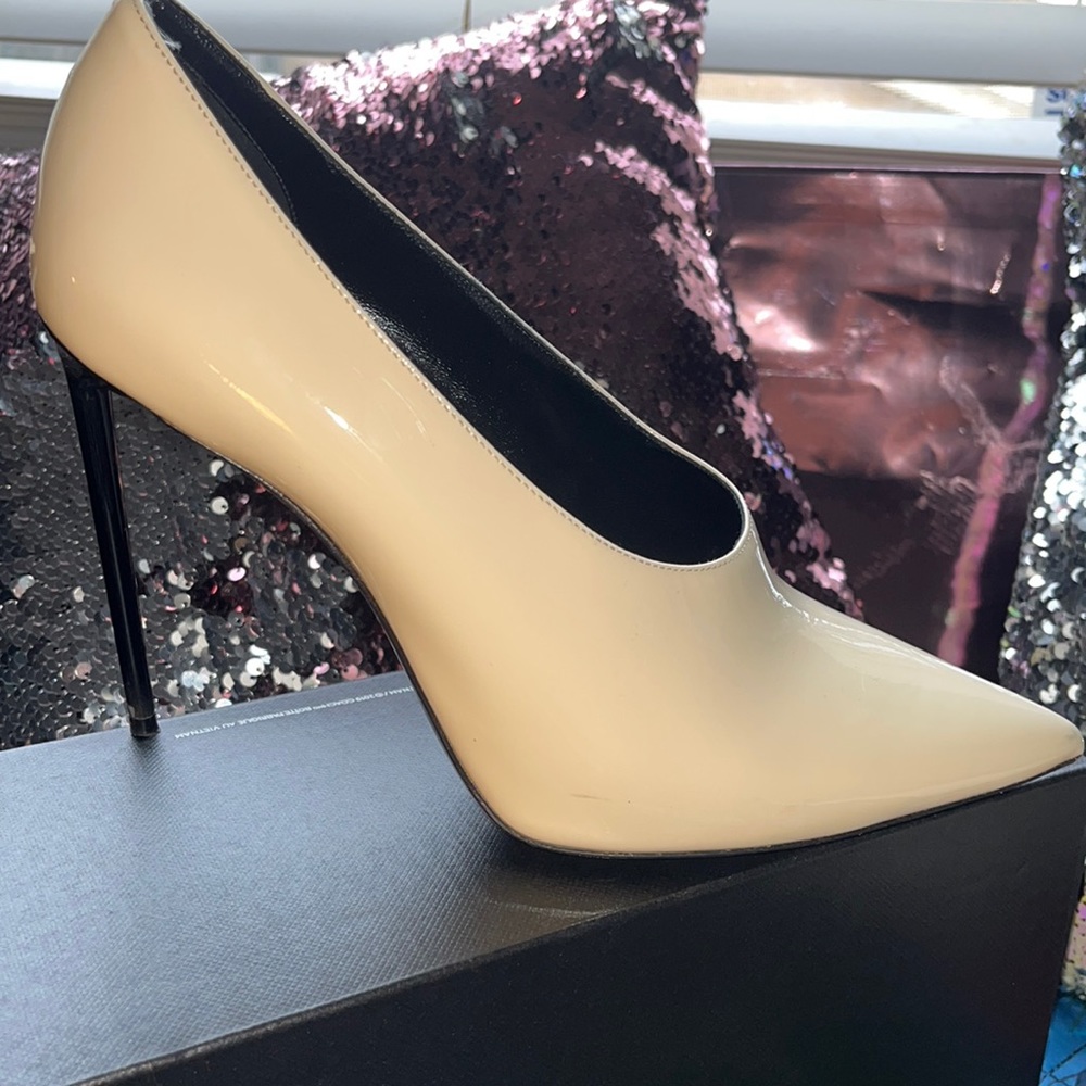 Saint Laurent High Heel - Picture 2 of 13